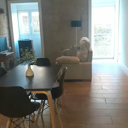 Hospedate * 庞特维德拉